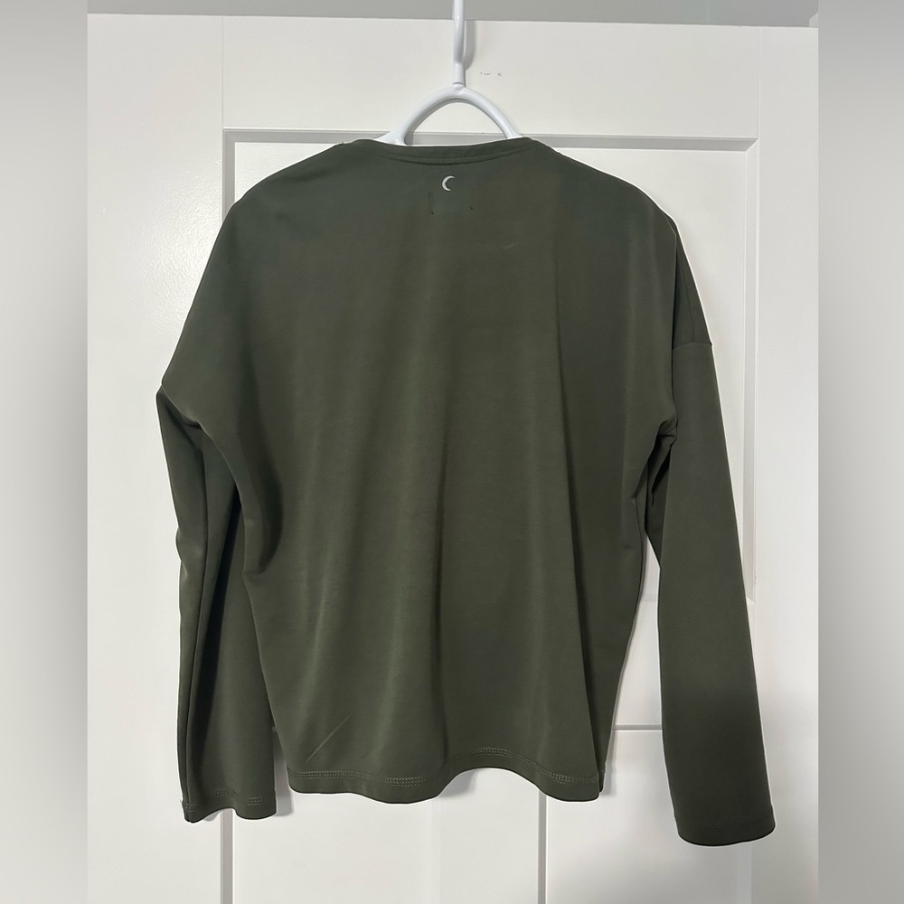 Zyia Army Cutsie long sleeved yoga top size small - Picture 2 of 3